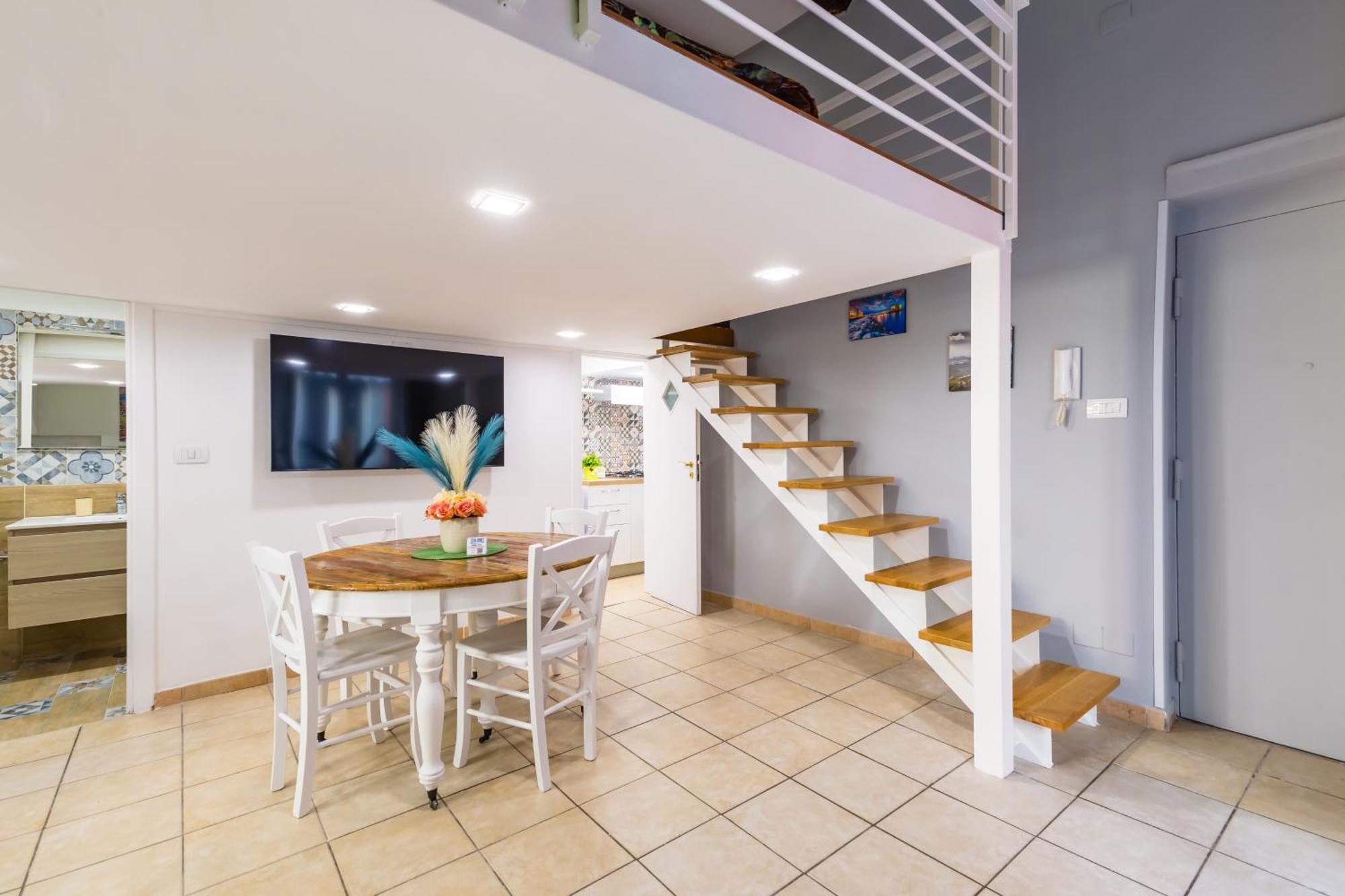 Toledo House Apartments เนเปิลส์ ภายนอก รูปภาพ