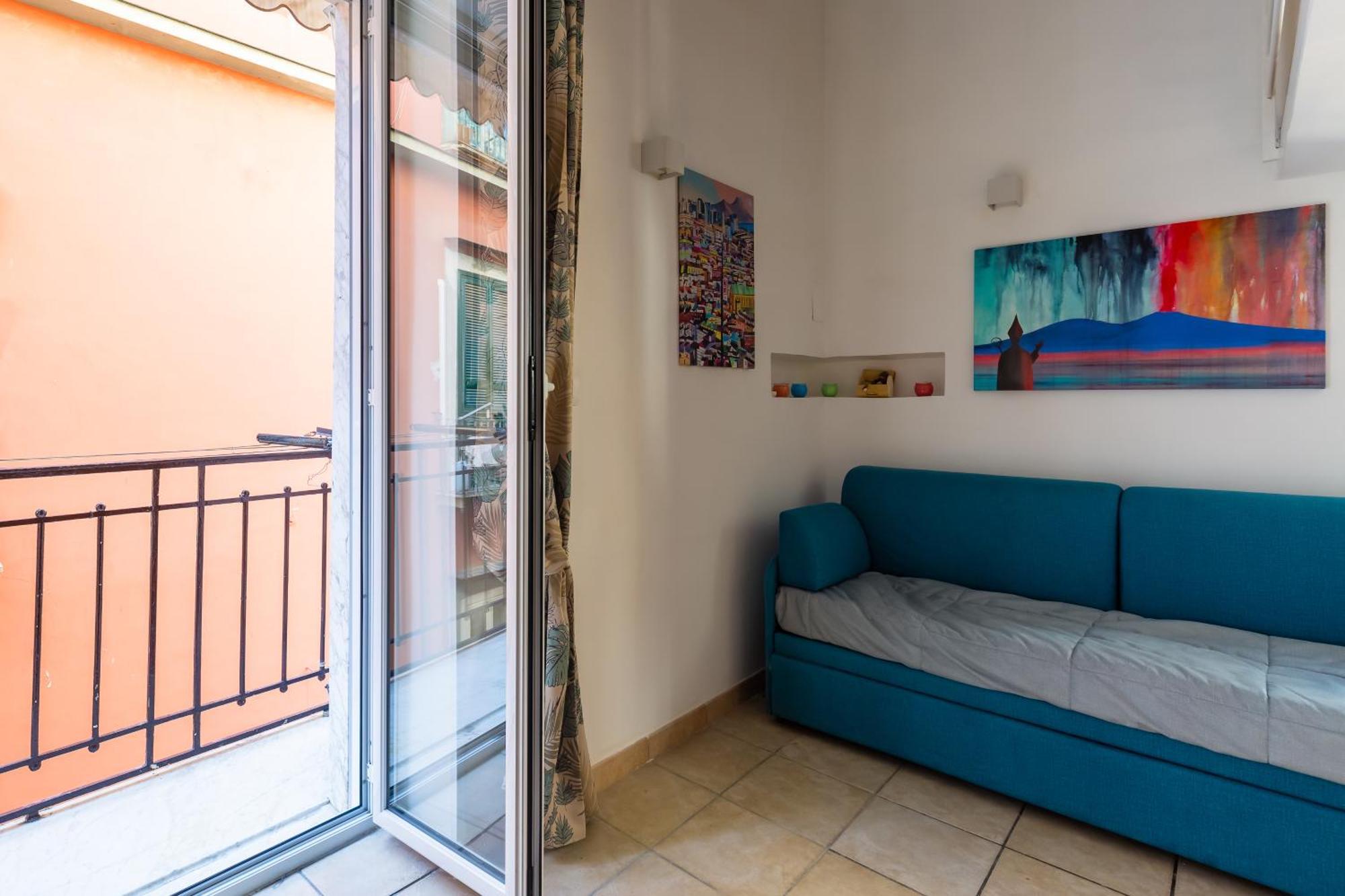 Toledo House Apartments เนเปิลส์ ภายนอก รูปภาพ