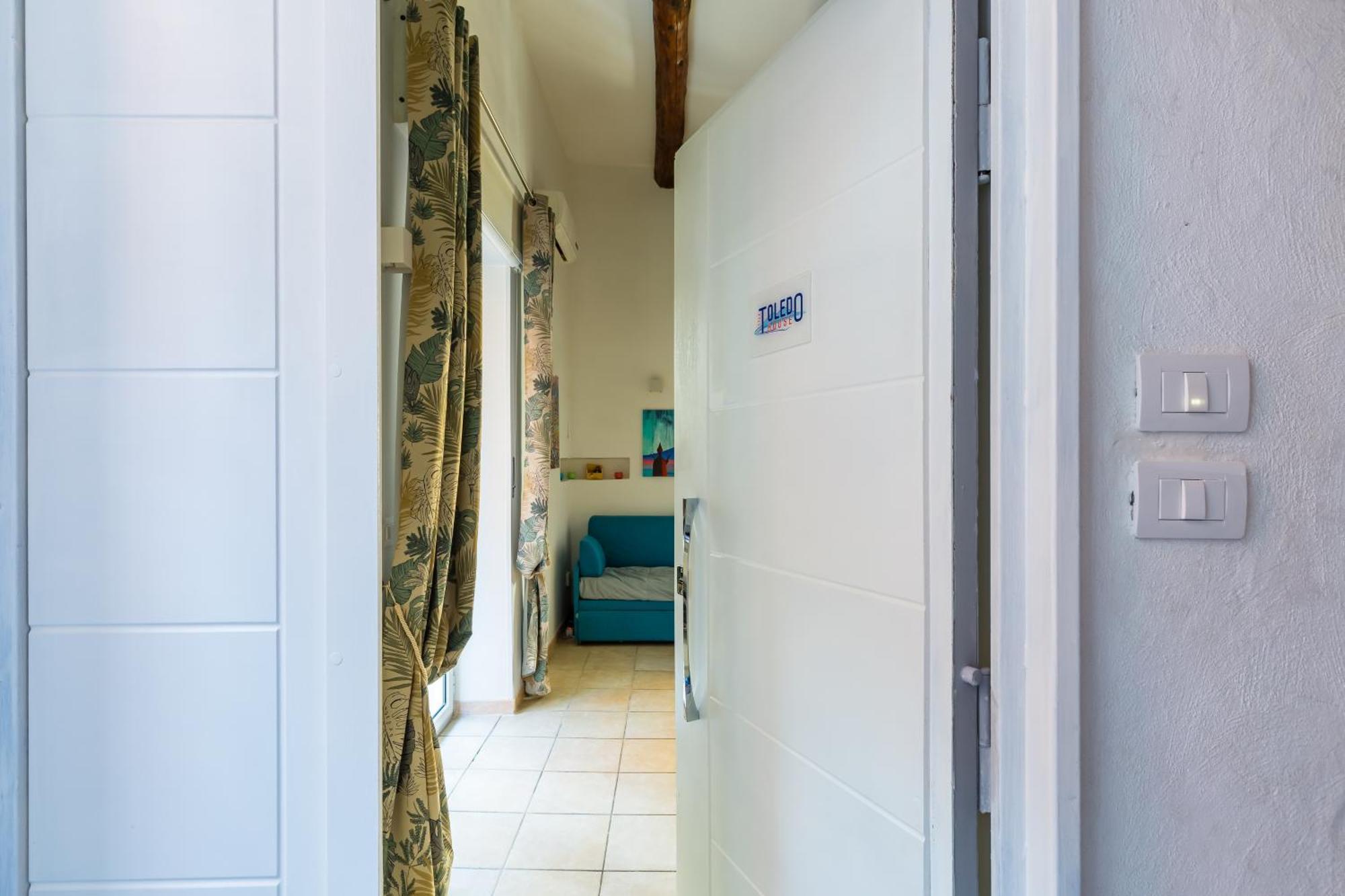 Toledo House Apartments เนเปิลส์ ภายนอก รูปภาพ
