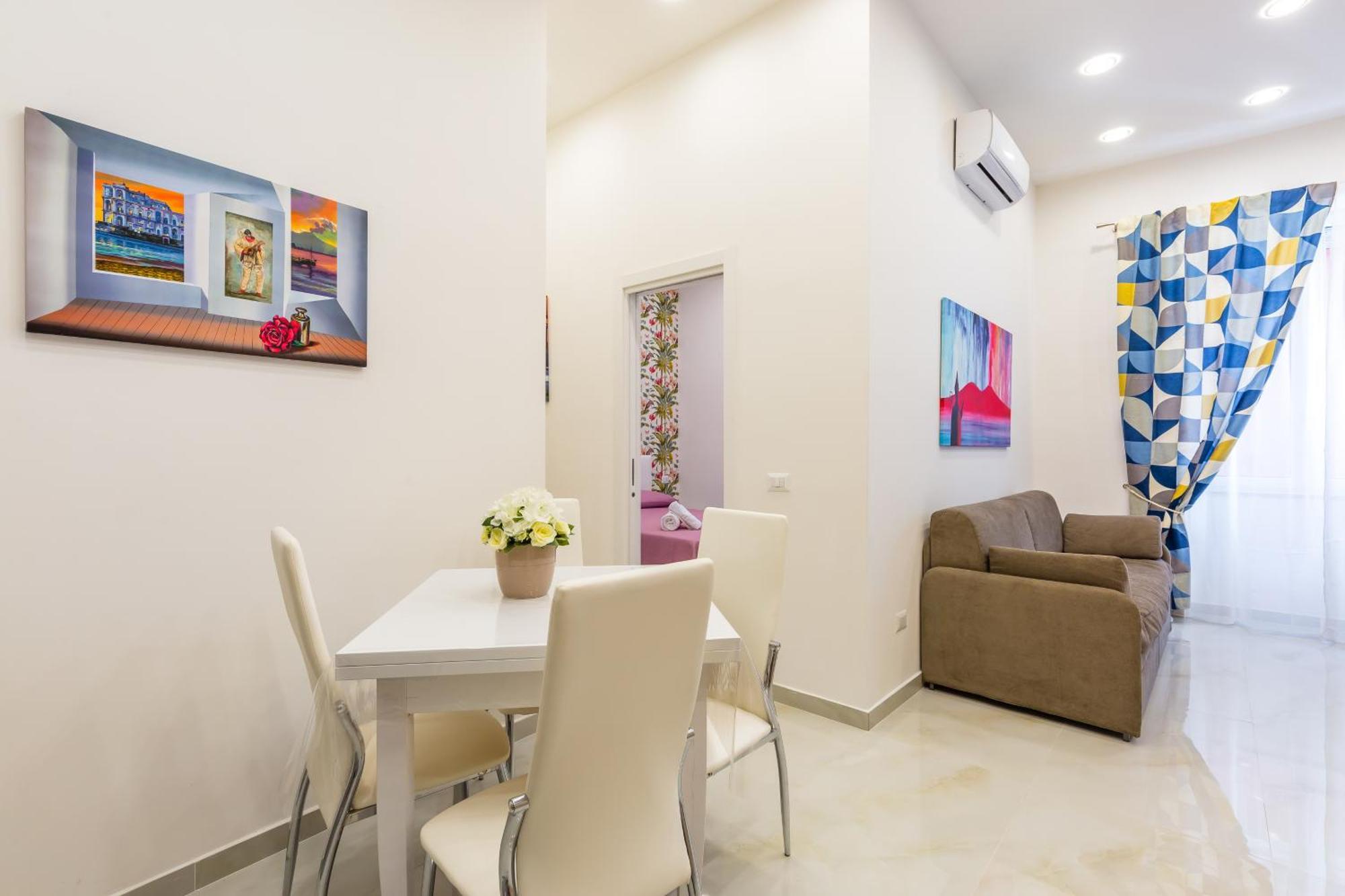 Toledo House Apartments เนเปิลส์ ภายนอก รูปภาพ