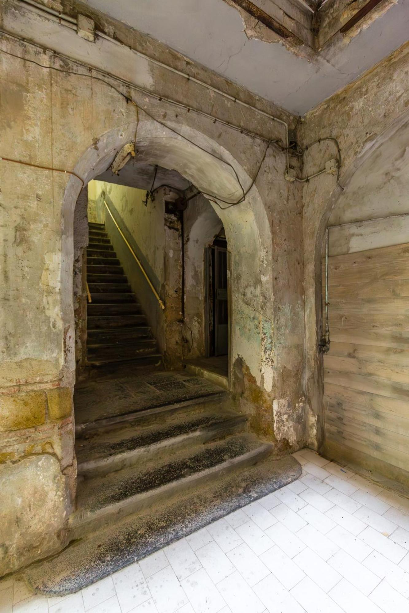 Toledo House Apartments เนเปิลส์ ภายนอก รูปภาพ