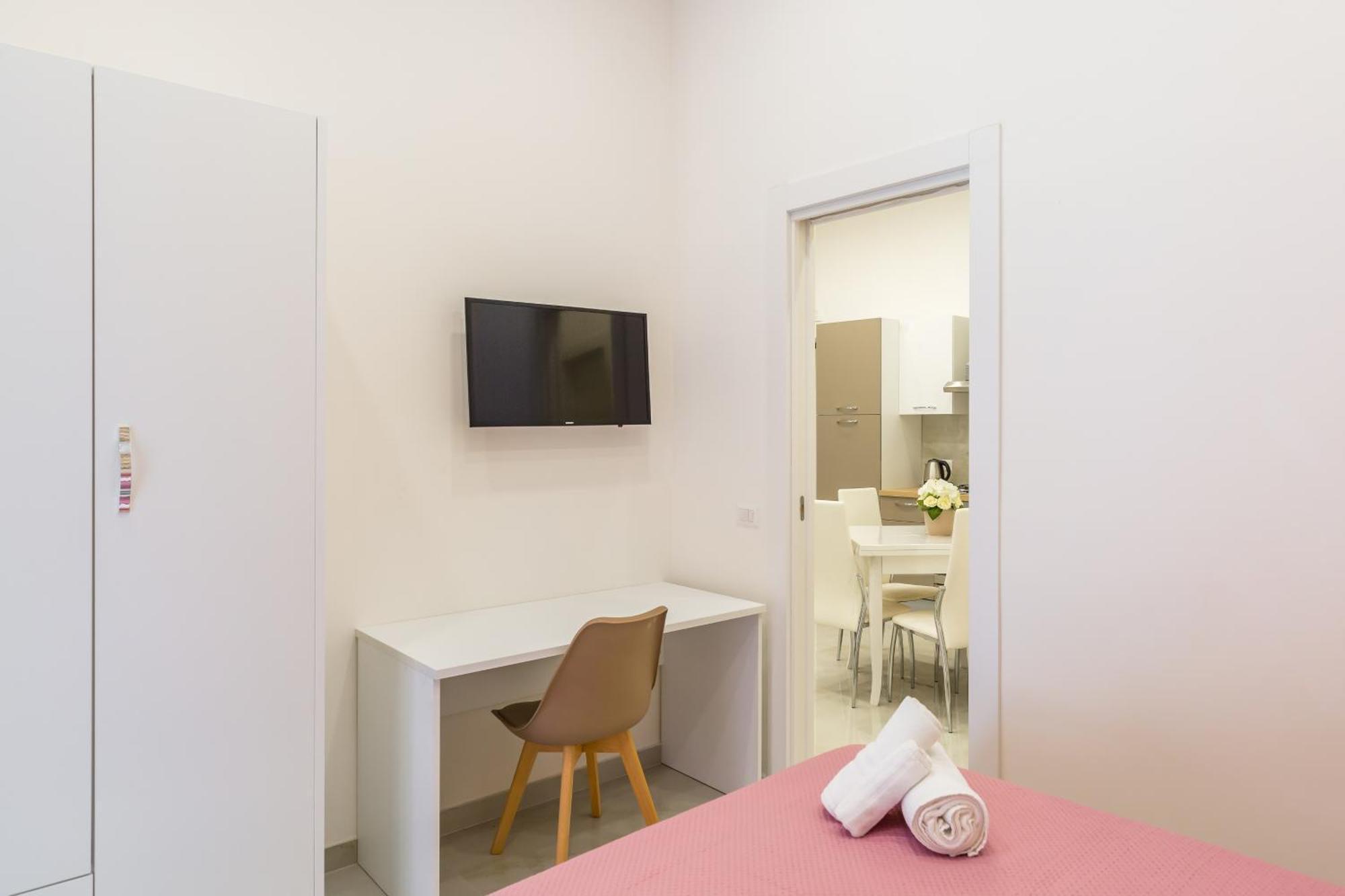 Toledo House Apartments เนเปิลส์ ภายนอก รูปภาพ