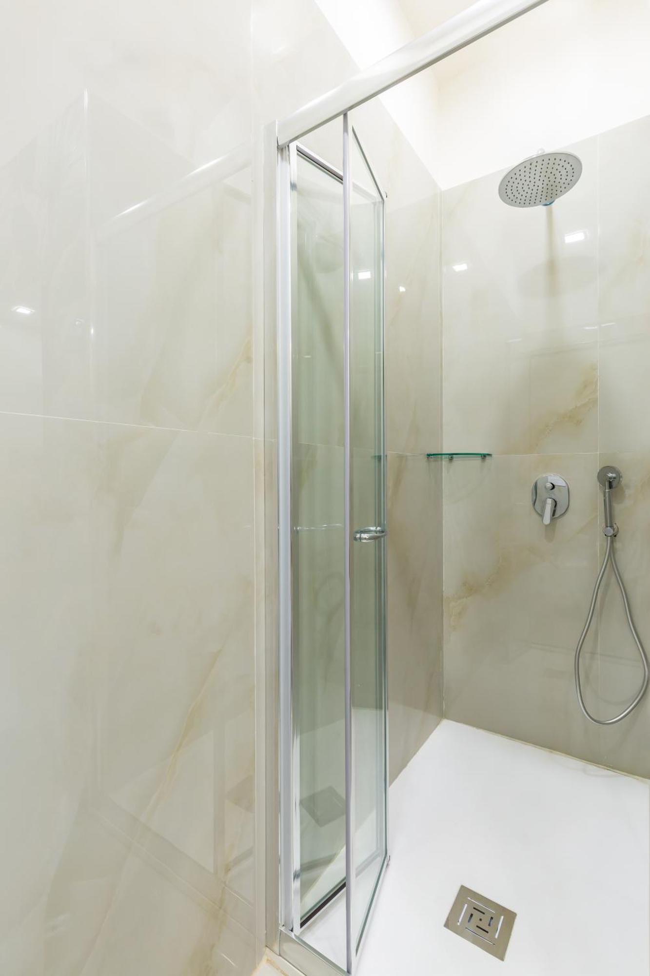 Toledo House Apartments เนเปิลส์ ภายนอก รูปภาพ